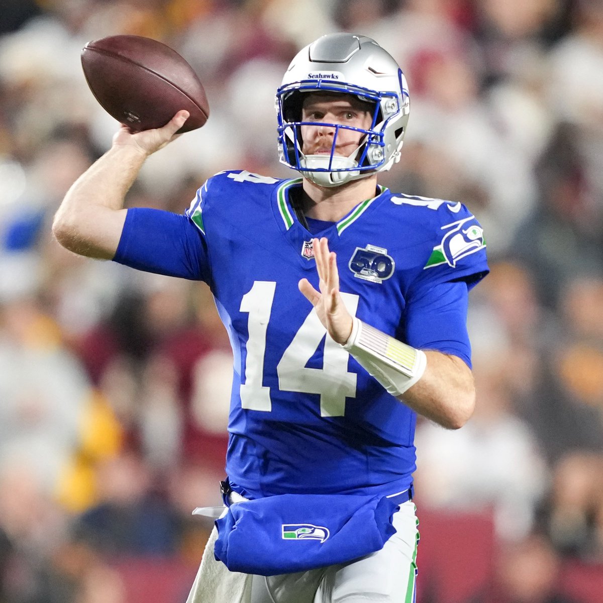 SAM DARNOLD AT HALFTIME

16/16
282 YARDS
4 TDs
158.3 PASSER RATING 