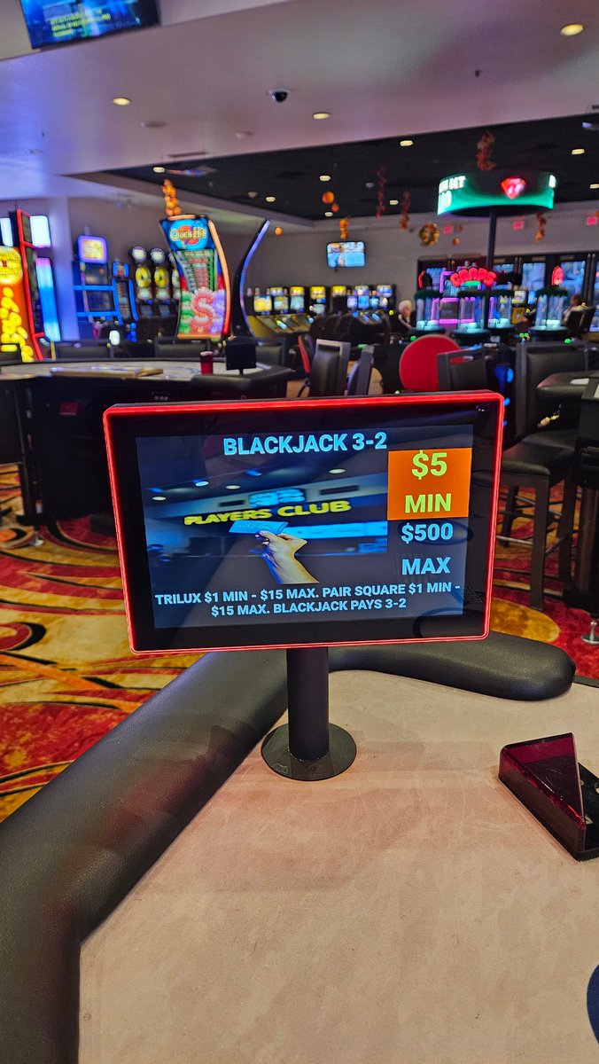 JacobsVegasLife's tweet image. Tuscany has $5 BJ that pays 3:2