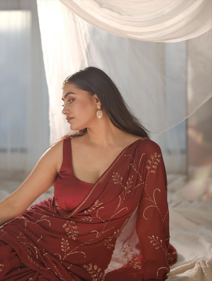 G4zHw6xbsAALJx0?format=jpg&name=medium