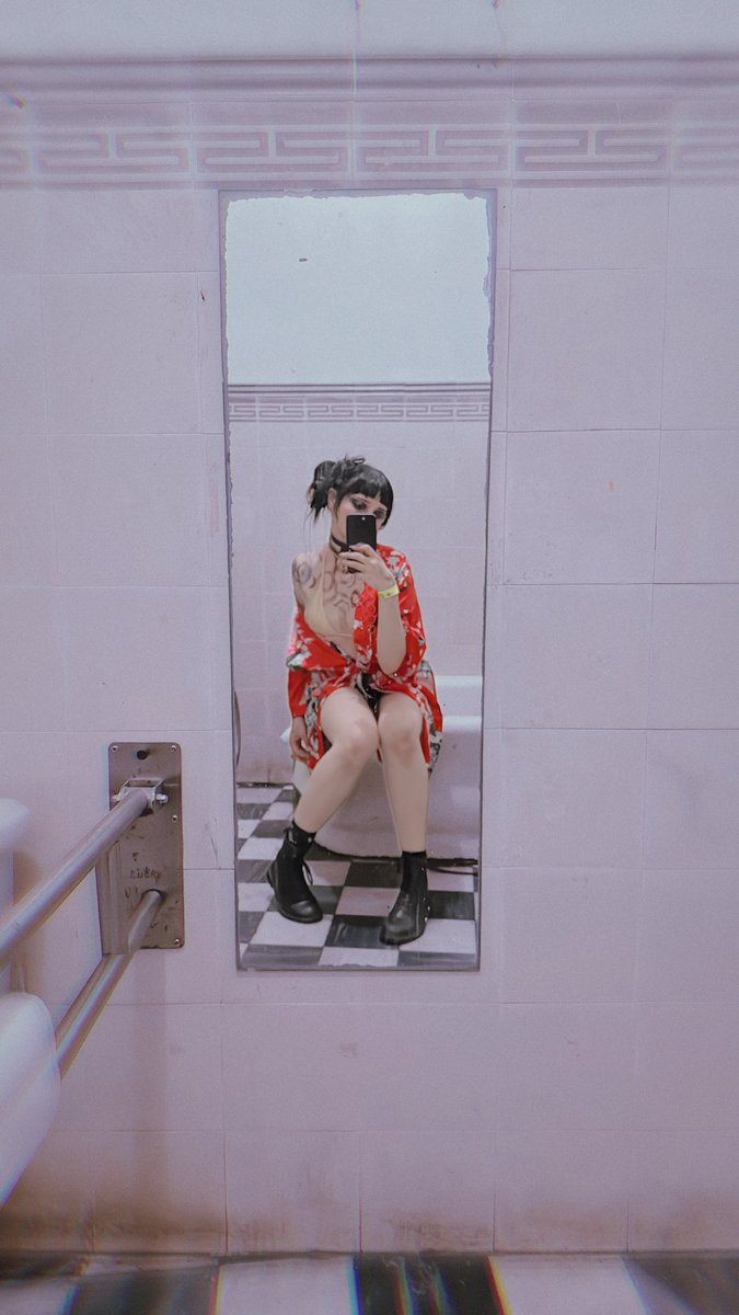 2gloomy4you's tweet image. #lovedeathrobots #thewitness #Halloween