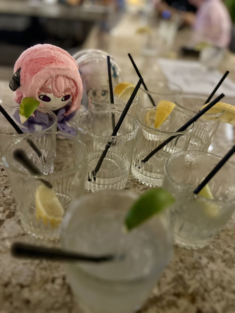 After a year since this tweet, Nani and I finally sat down, and over some drinks, we unpacked everything. 

All is well.