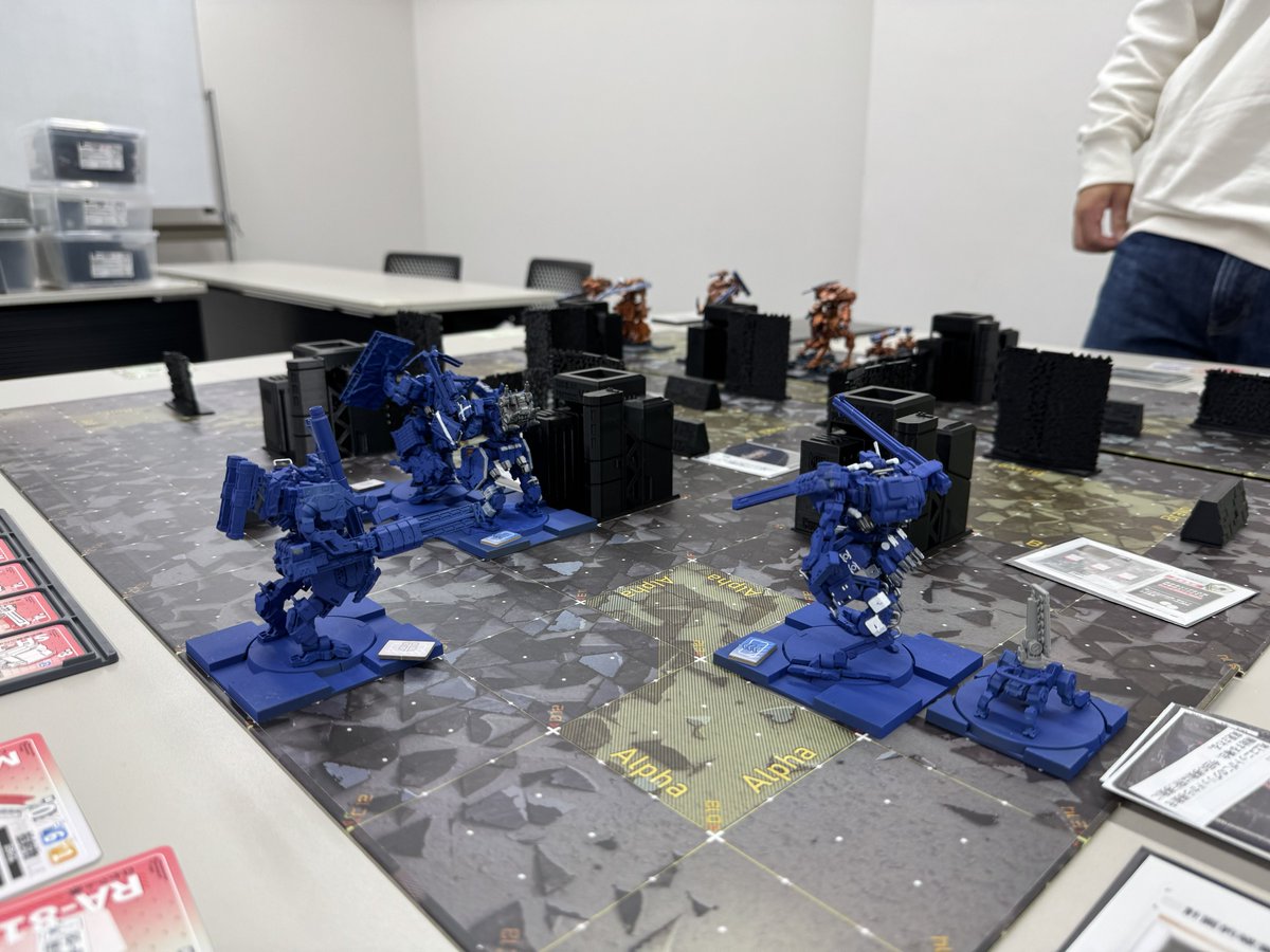 おすし様 寿司提督＠1日目東5チ-62a orbitalエンバー新刊あります