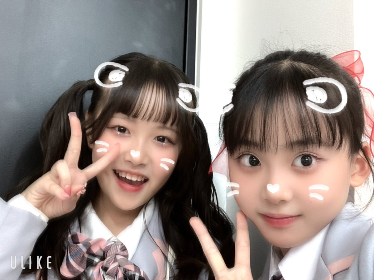 sprout_cute_cat's tweet image. おはー☀️
昨日はGEシアターいらっしゃった方ありがとうございました🎀
2期生と撮った写真第1弾🌟
わたしボタン押すときボタンを見ちゃってカメラ目線できてない😇😇
@MIREI20250927 
@SIZUKU_3_14_ 
@yunon_0430 

#スプラウト学園 
#スプラウト学園2期生 
#原宿 
#sprout_idol
#js5
#アイドル