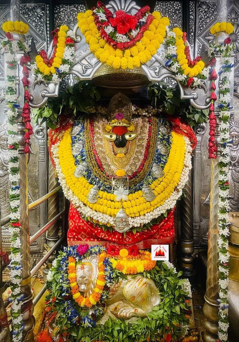 दिनन के दुख हरत भवानी।
नही देख्यो तुम सम कोउ दानी।।
जय माँ विन्ध्यवासिनी