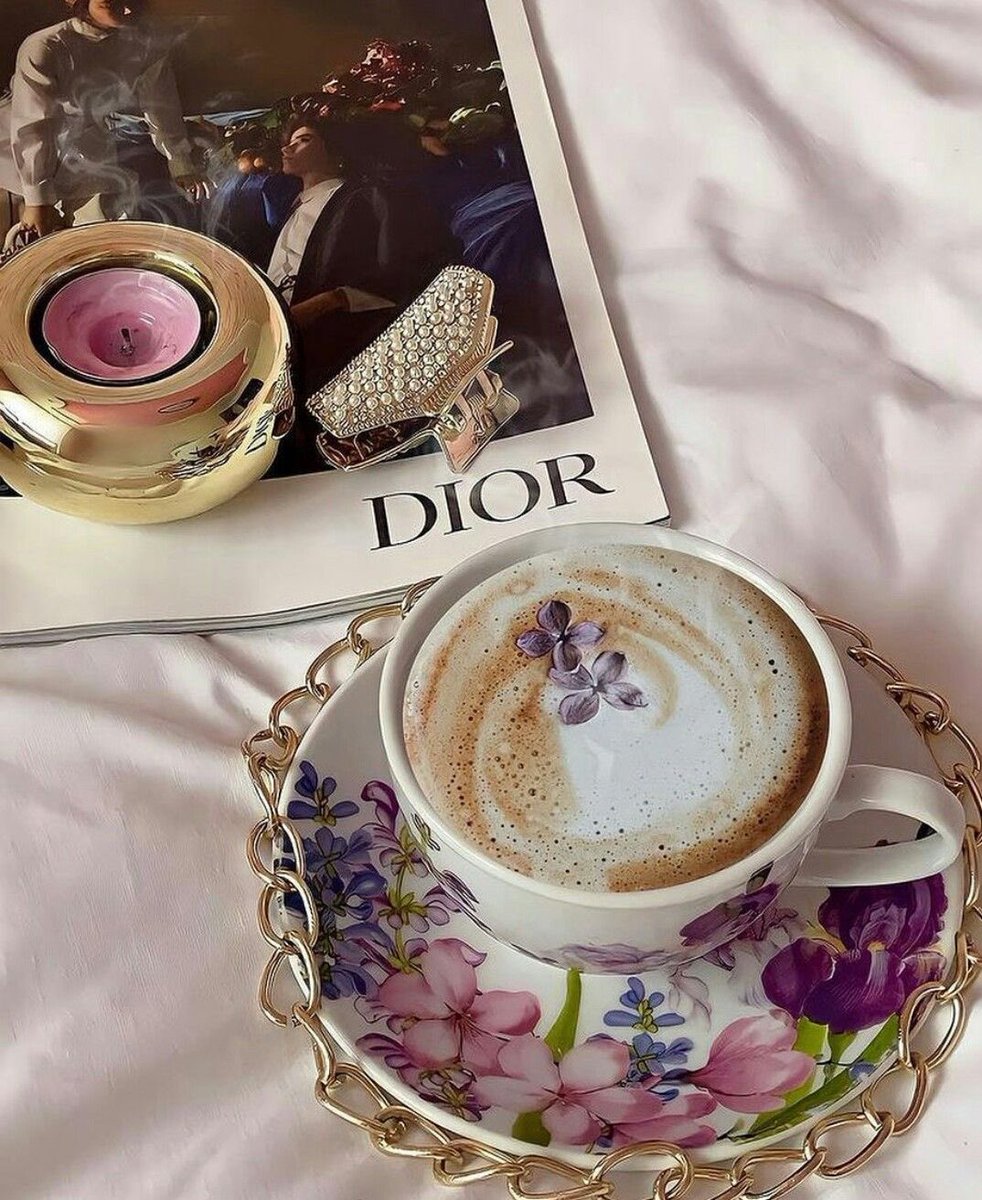 To live wisely, honorably, and justly is the key to a pleasant life🕊️

When your actions are guided by truth and goodness, peace will naturally follow🤍

#GoodMorning