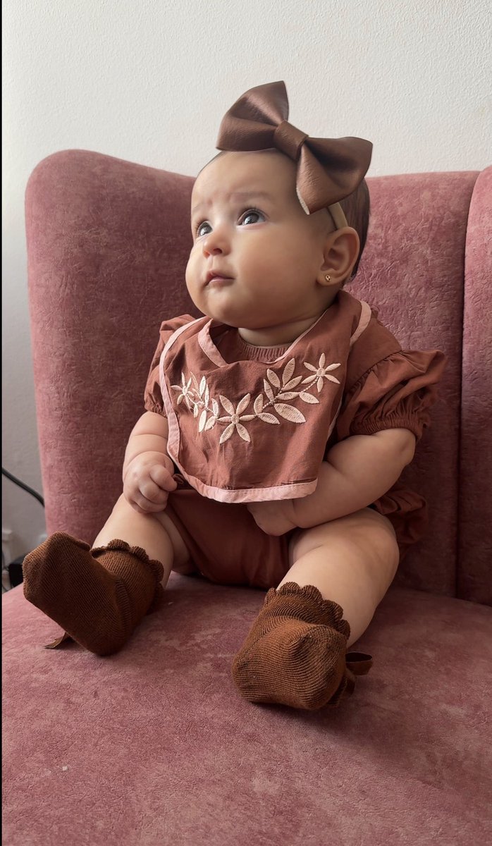 Cuando creía que no se podía amar más, Llegas tú y multiplicas todo mi amor 🥹❤️😍 Fer: Mamá te ama con locura mi bebé chiquita