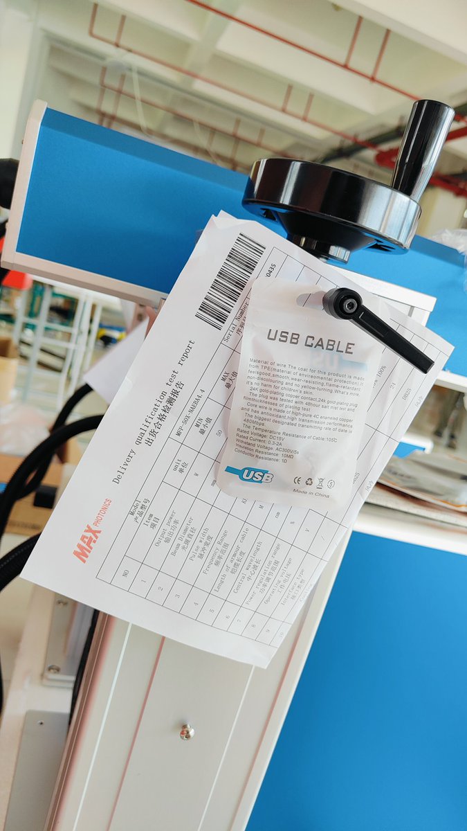 iLaserCNC's tweet image. Max-50w fiber laser marking machine, original factory from Liaocheng of China. Welcome to visit us.