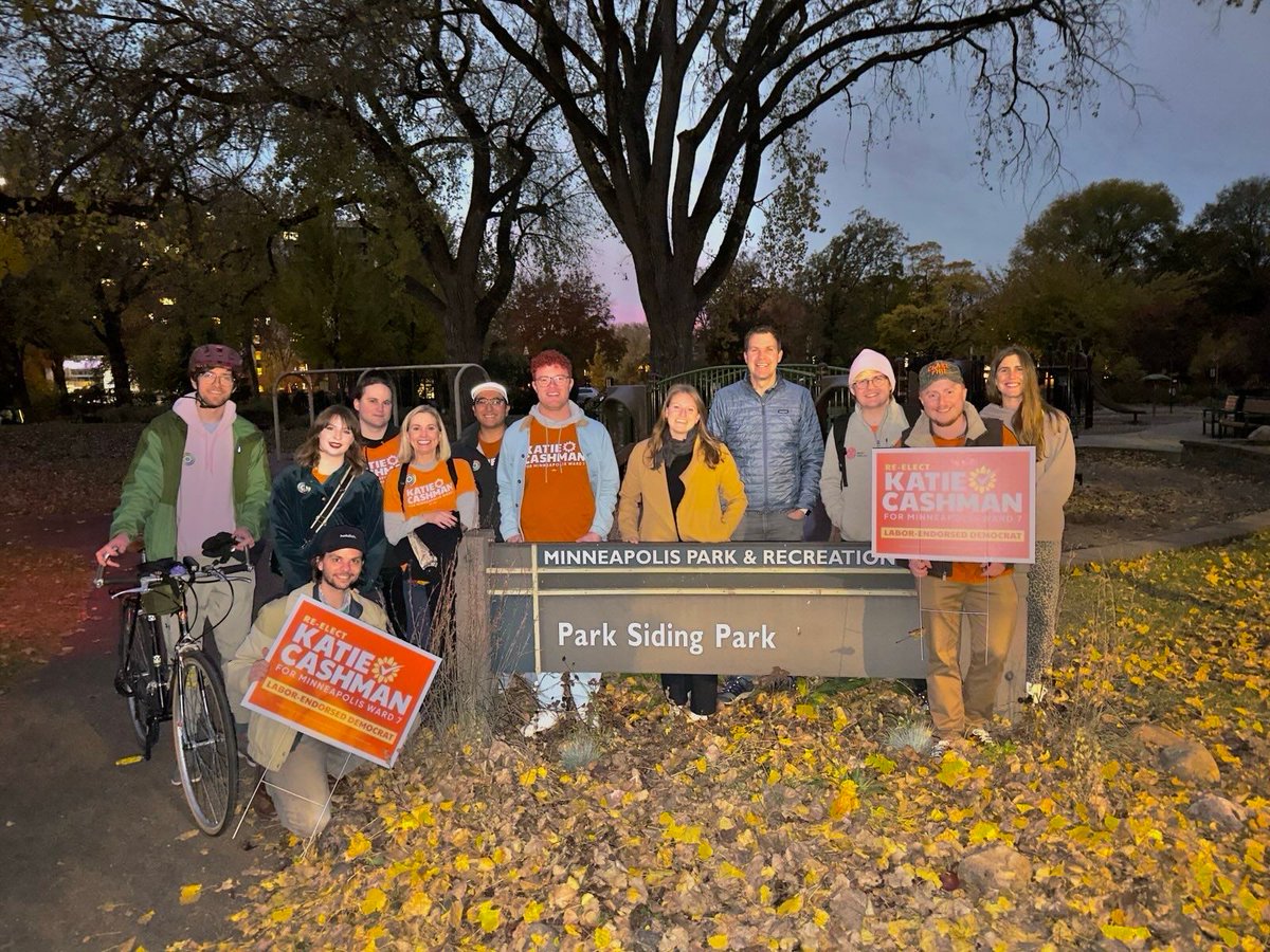 Thank you Rep. Jamie Long for talking to Cedar-Isles-Dean residents with us tonight - we share a vision for delivering quality public services to help people afford their lives here in Minneapolis! Let’s keep the momentum.