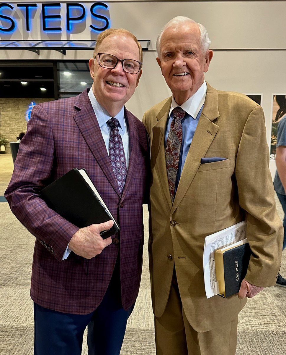 Ted Traylor tweet media