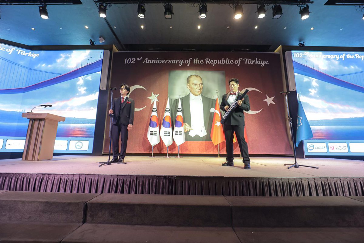 TC_SeulBE's tweet image. 국가보훈부 강윤진 차관께서 저희 리셉션에 한국측 주빈으로 참석해 주셨습니다. 

우리에게 공화국을 선사해 주신 가지 무스타파 케말 아타튀르크와 그의 전우들을 비롯한 모든 영웅들을 존경과 감사의 마음으로 기립니다.