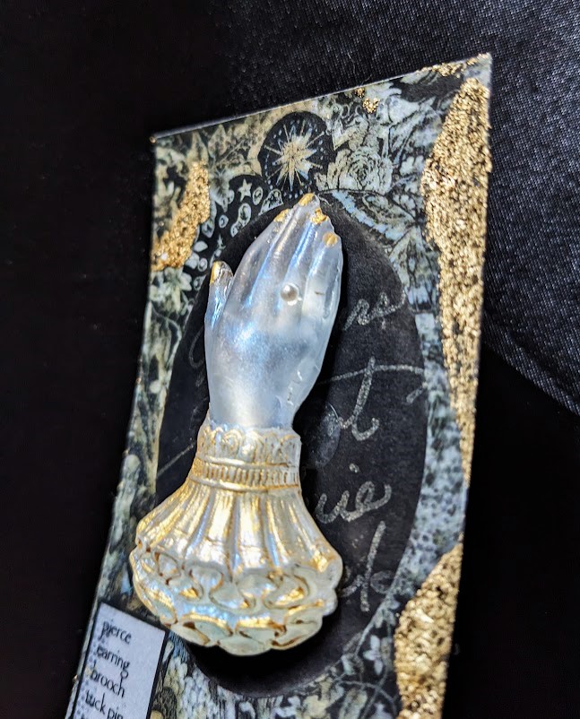 mujyuryoku2014's tweet image. 雨花 Solo Exhibition【眠れない 夜の ために】

とうとう本日最終日…
オンラインでのお取扱も本日限りです
貴方だけのお気に入りアイテムを
見つけてください

本日も14時OPEN

終日作家在廊予定です★

@uka_shimako

#雨花
#アクセサリー #ブローチ
#月光百貨店 #兵庫県芦屋市