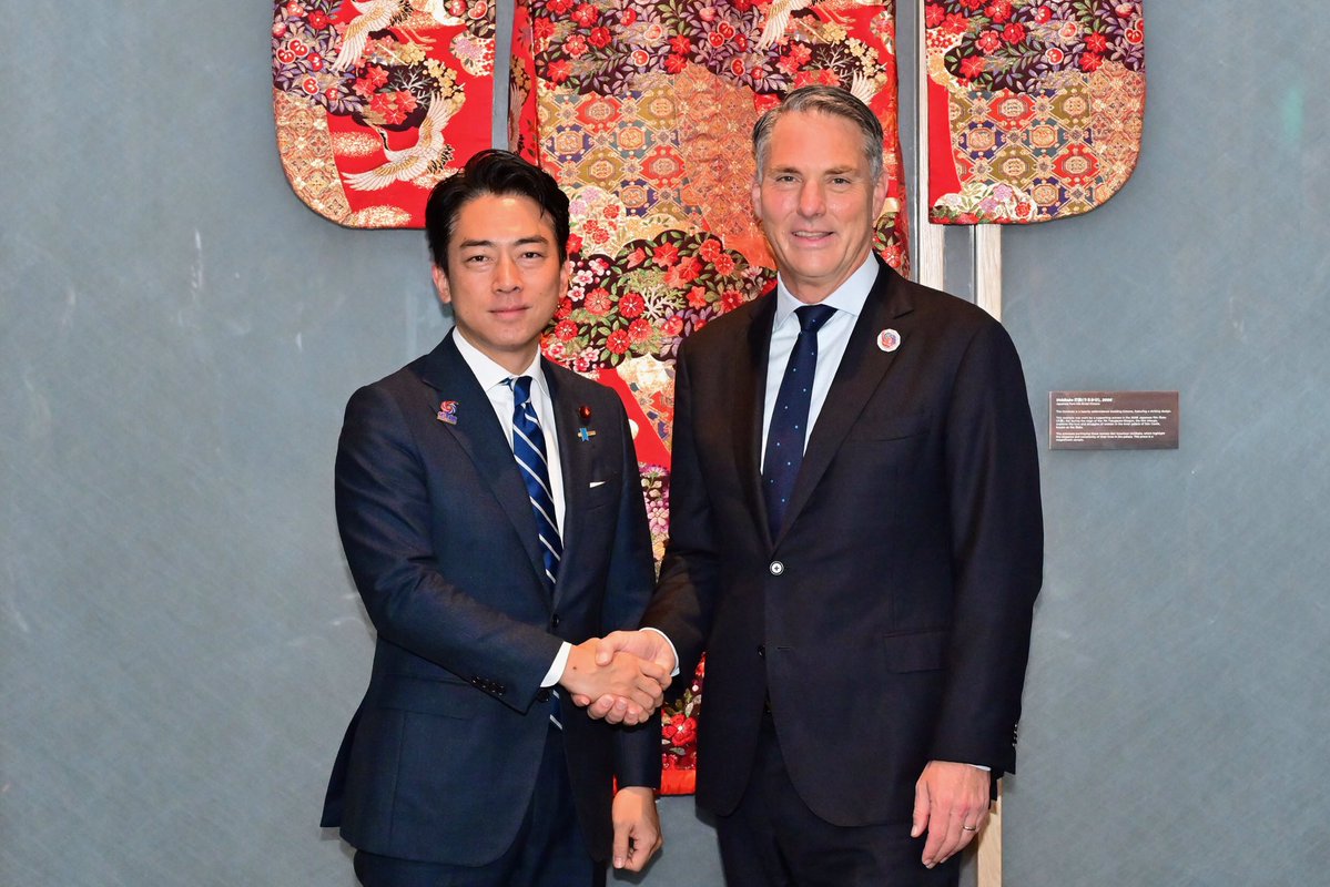 ModJapan_en's tweet image. On Nov 2, Defense Minister Koizumi held meetings with Australia, Laos and New Zealand, completing eight ministerial talks over two days. Japan will keep upholding a Free and Open Indo-Pacific from the defense perspective, deepening ties with its ally and likeminded countries.
