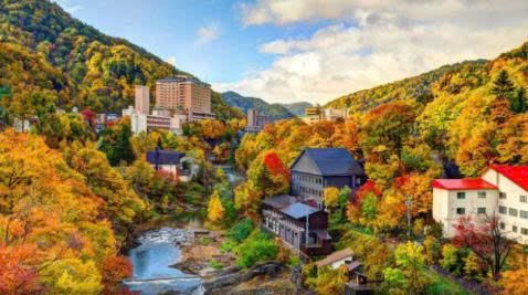 Help247Jsc's tweet image. 🍁 日本の紅葉シーズン ― 一年に一度しかない、しかし一生記憶に残る美しさ 🍁
👉 See the full itinerary here: helpall247.com/en/news/admire…
#HelpAll, #BusinessAssistant, #OutsourcingService, #JapanTravel