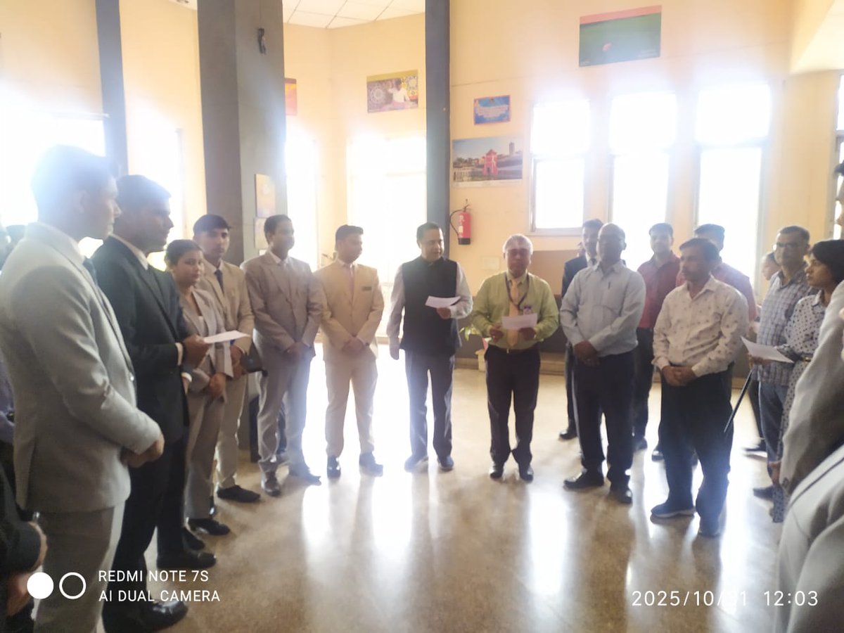 An oath taking ceremony organized at IHM Gwalior to commemorate the National Unity Day.