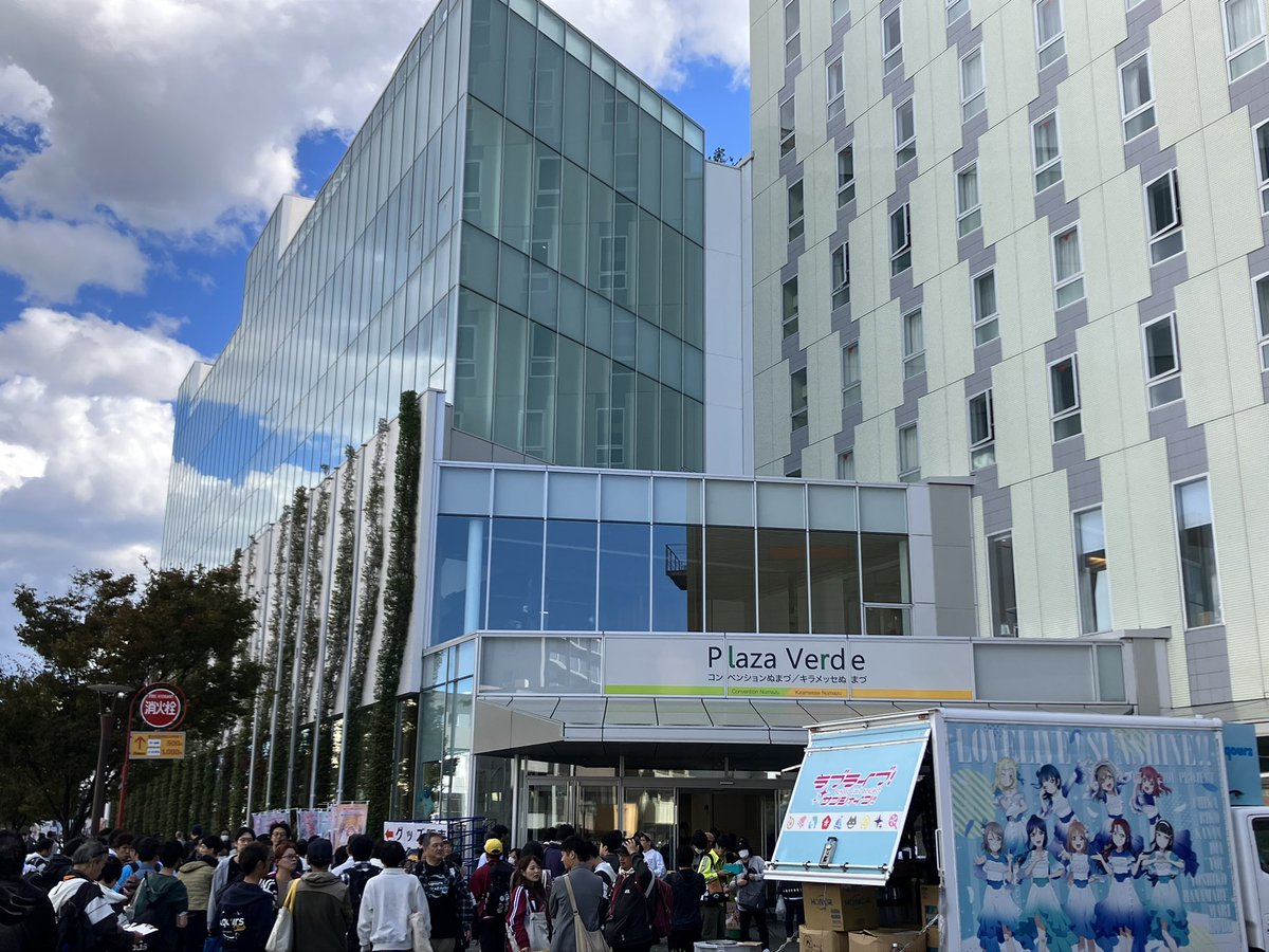 本日の現場、沼津地元愛まつりday3。沼津地元愛まつりあるある、３日目は朝から最終日だという寂しさMAX