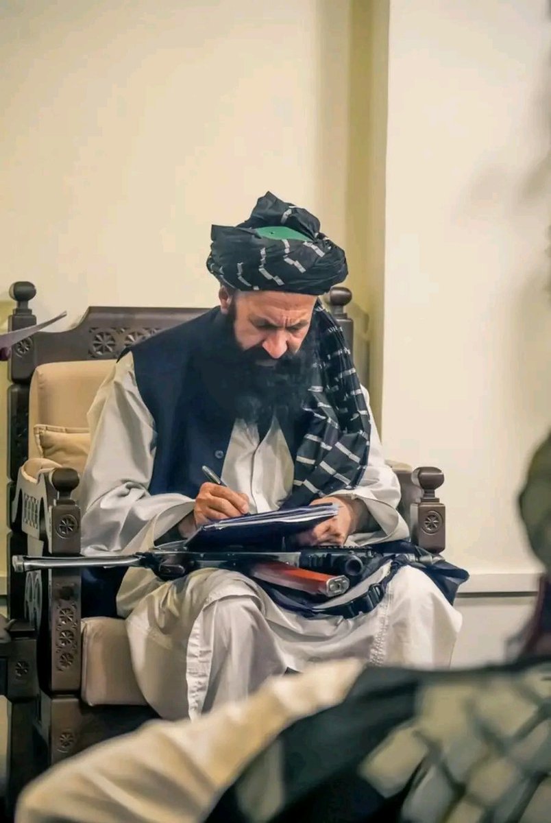 آشنا!
تشه دې محسوسېږي! 💔
#ملي_اسلامي_اردو