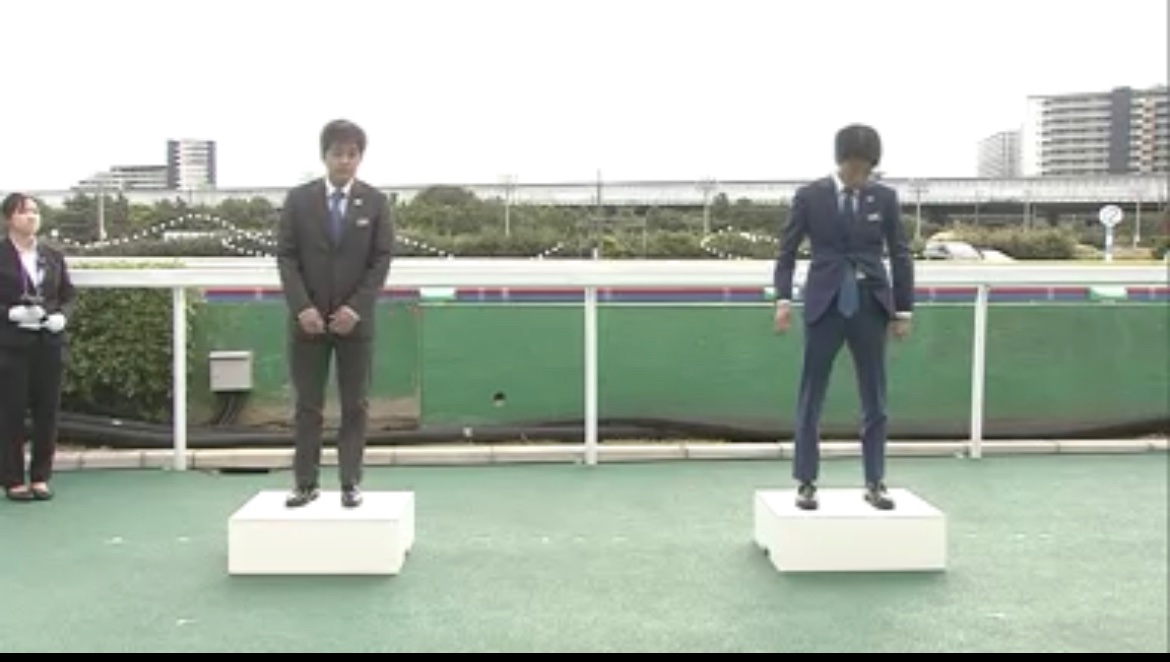 辷坂🌏47夢麿呂 LIFE is like a ZIPLINE from Water Tower on X