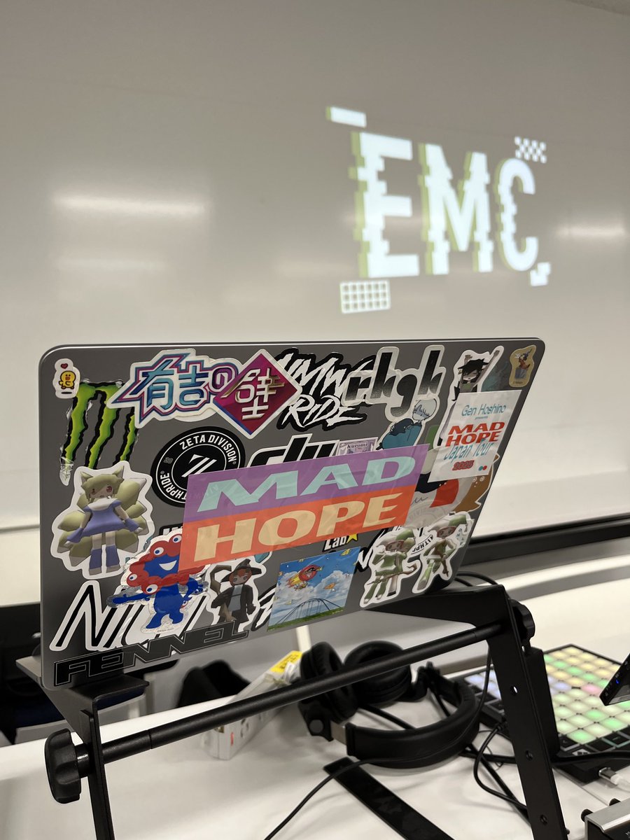 kmt_tut_emc's tweet photo. このあと、13:00から「xur69e」によるDJです!
#TUT_EMC #かまた祭 #かまた祭2025 https://t.co/XOD5u0q9Av