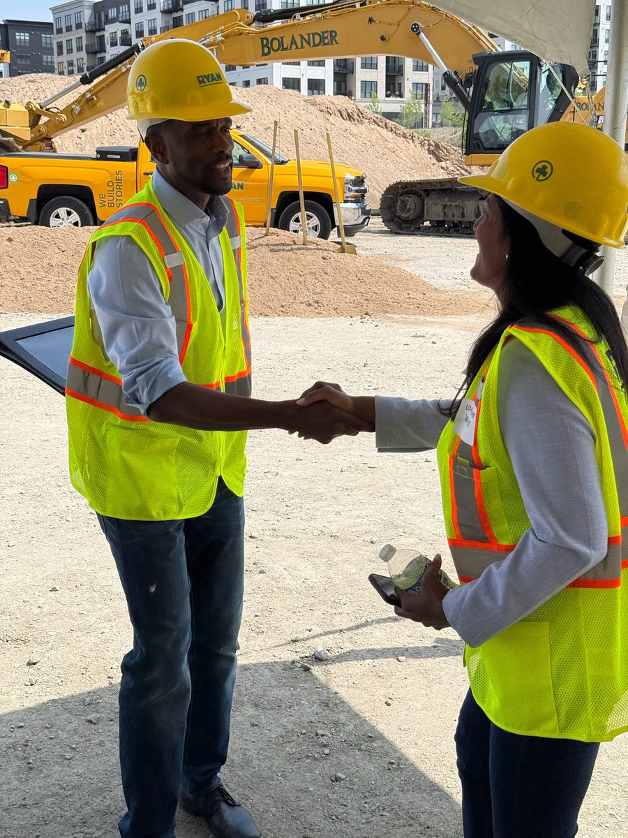 Saura Jost tweet media