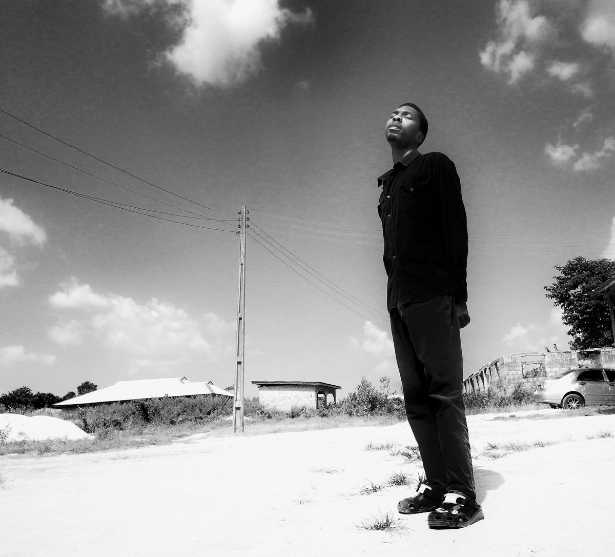 I'm so surprised how I went from being the life of the party, the most outspoken, super confident to hiding in my space.. something is dead in me. I feel like I'm being pushed to a corner. My soul feels trapped. I need to be free again. 😞