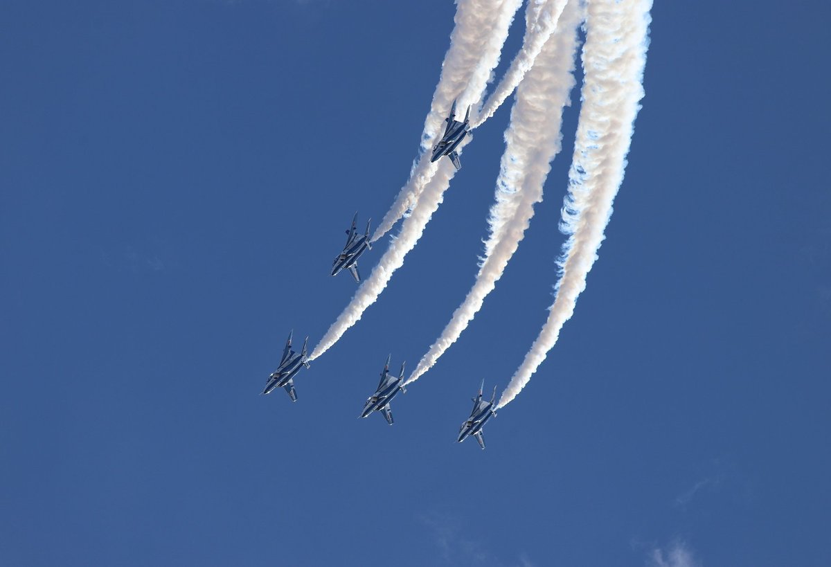 YGKKK's tweet photo. 2025.11.3
今日の入間基地！
ブルーインパルス！
厚木基地と横田基地の担当に届けば良いな…

#厚木基地
#自衛隊
#NJA
#Atsugi
#横田基地
＃入間基地
#入間基地航空祭 
#ブルーインパルス https://t.co/AGxtMYE9Sk