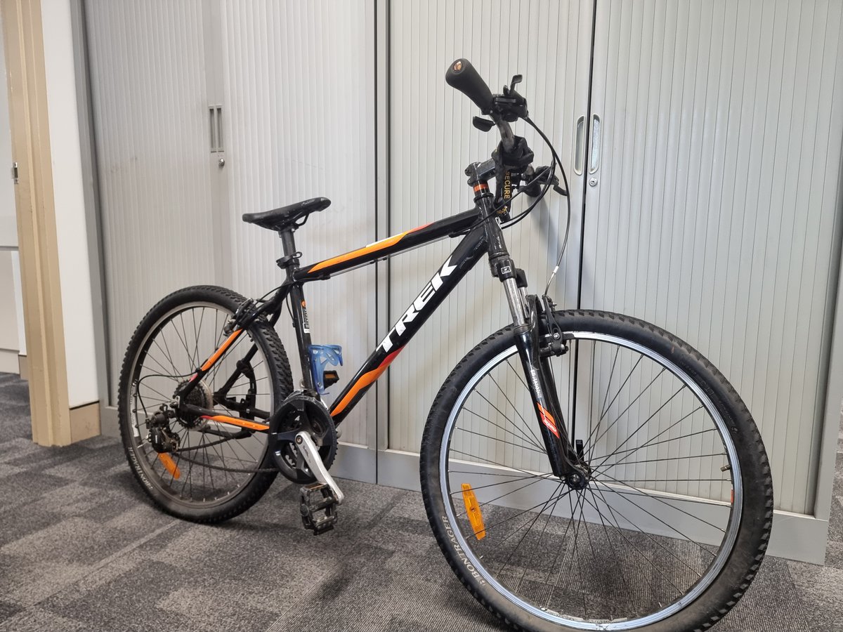 MandurahPol's tweet image. Found Property - Looking for an owner. 

Please contact the Rockingham Police Station on 9528 8000 and quote #021125 1945 17318.

Proof of ownership is required. 

This post comes from the Rockingham Police Station.