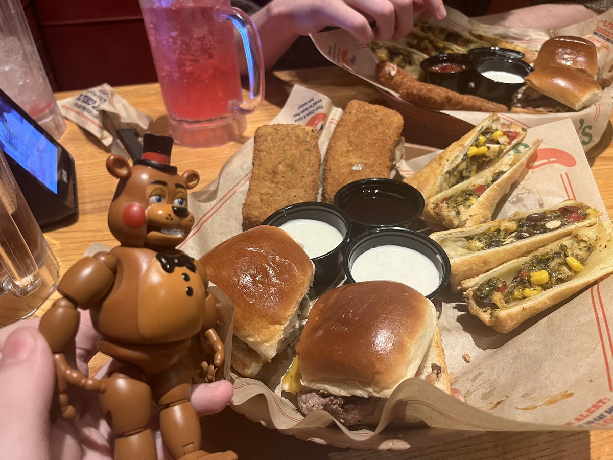 ChazingtonYT's tweet image. 