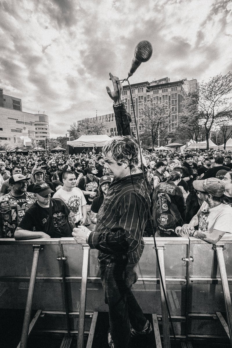 i take pretty cool photos and i am pretty good hang as well