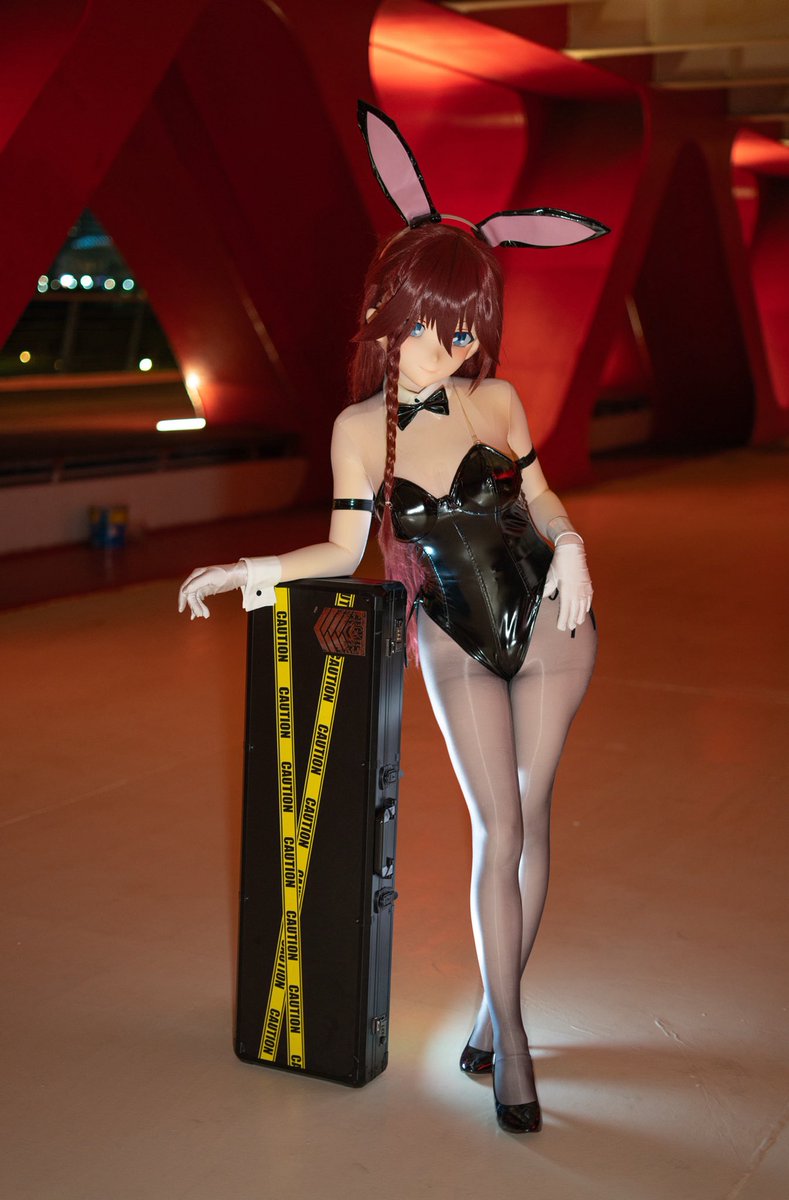 越来越不喜欢往下面翻了，但平时往上放的话万一一兴奋就会被看出来，还是挺苦恼的...