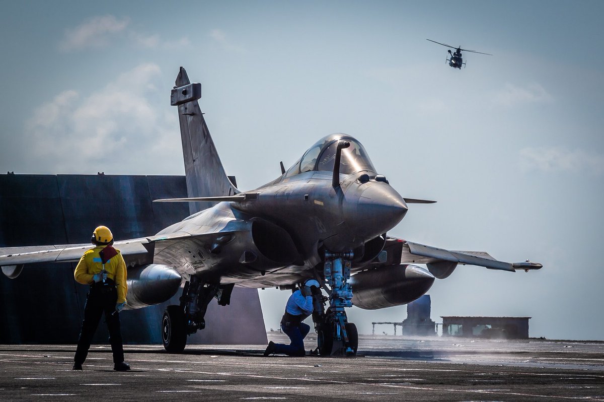 Nous sommes lundi matin, debout les twittos….! 

Bonne semaine à tous 💪