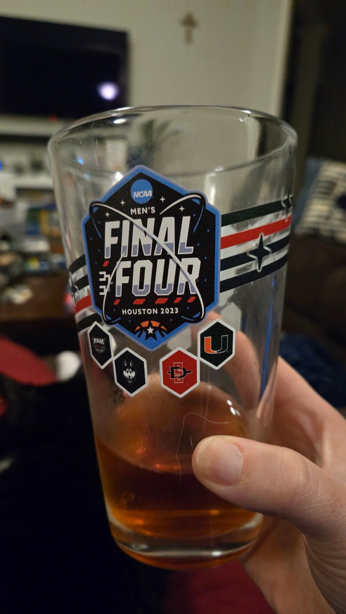 JenFWalk's tweet image. Miami- Basketball school