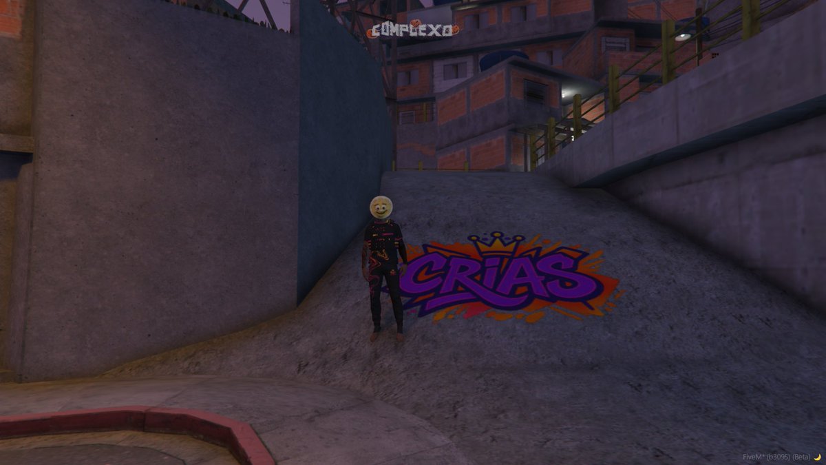 E os crias no <a href="/complexogg/">Complexo</a>  <a href="/CentraldosCrias/">Central Crias</a>