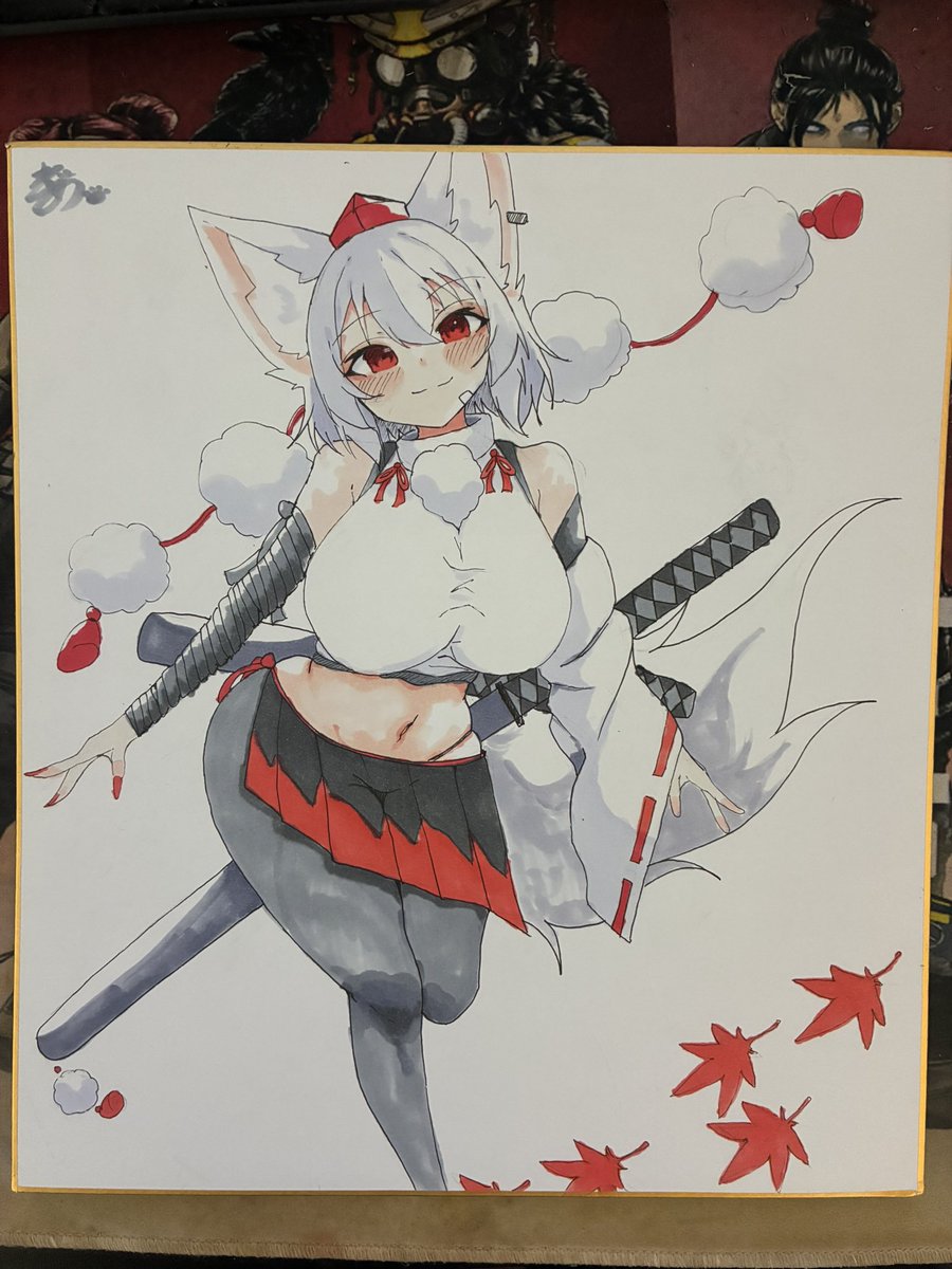 アレンジ衣装な椛ちゃんも色紙描きました。
これもBOOTHにて販売します。
全体絵な感じの色紙は初めて描いたかも。 