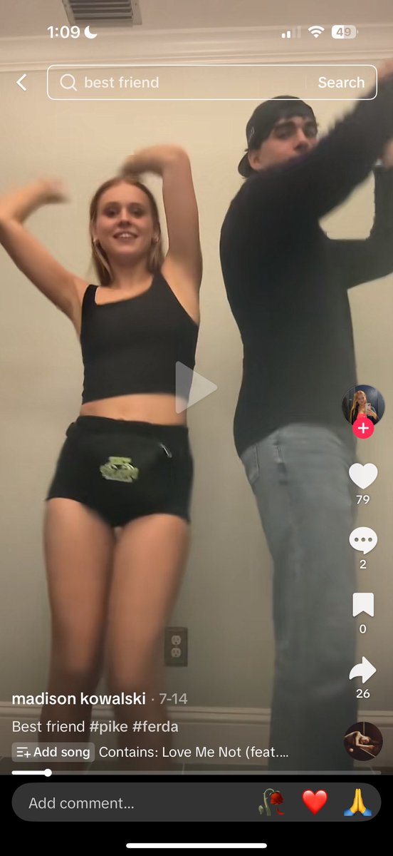 TreAmosBurner's tweet image. This bitch is such a skank #pike #ferda