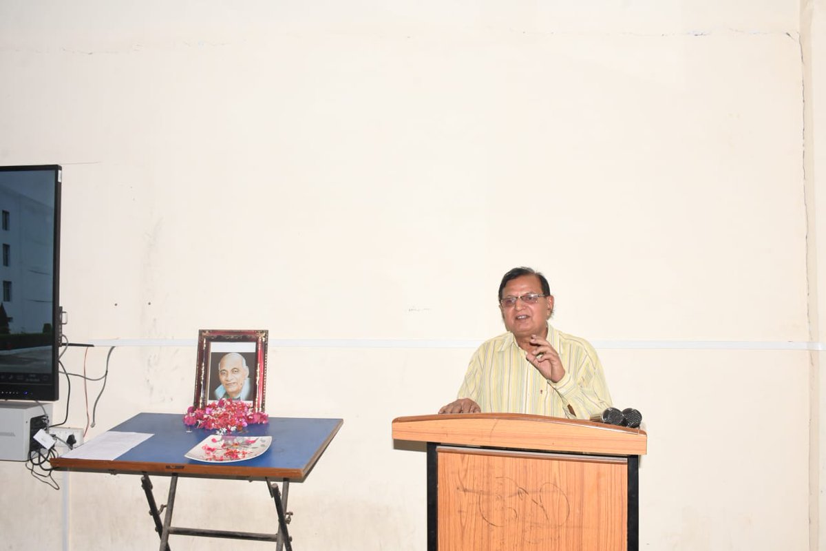 CVRUbihar's tweet image. 🧭 एकता की राह पर सरदार के साथ  

13 दिनों की विचार यात्रा का समापन एकता दिवस पर—जहाँ NSS, कला और मानविकी ने मिलकर रचा लौह पुरुष को समर्पित एक नया अध्याय।  

#Sardar150Celebration #UnityPledge #Bihar #NSSSpirit #CVRU