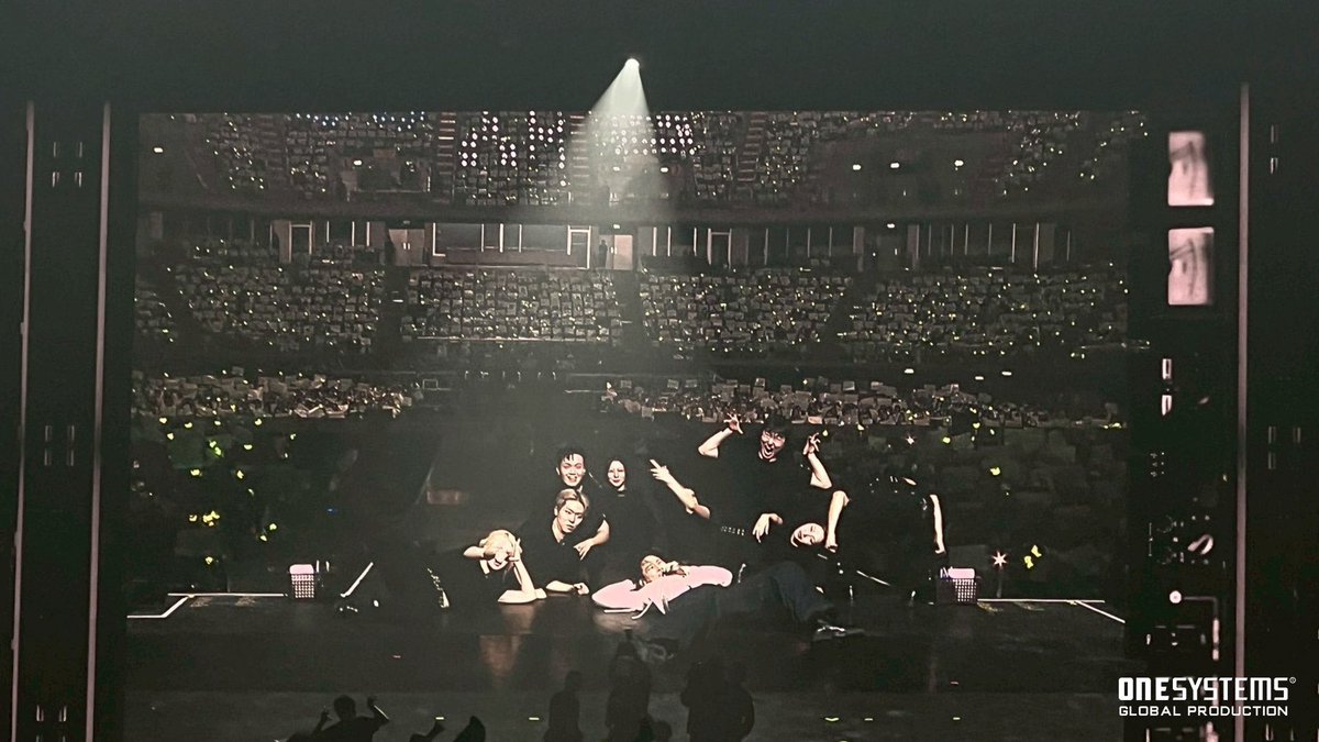 OSGPTH's tweet image. 2025 JAY B CONCERT [TAPE:RE LOAD FINALE] IN BANGKOK

JAY B ลีดเดอร์สุดเท่จาก GOT7 กลับมาเรียกเสียงกรี๊ดอากาเซ่ไทย 2 วันเต็ม! เพื่อนบีคนชิคเสริฟ์โมเมนต์และมีมฉ่ำ ความสนุกไม่มีพัก ความเท่ไม่มีแผ่ว 🌴💚🔥

#JAYB #TAPE_RE_LOAD_FINALE_BKK