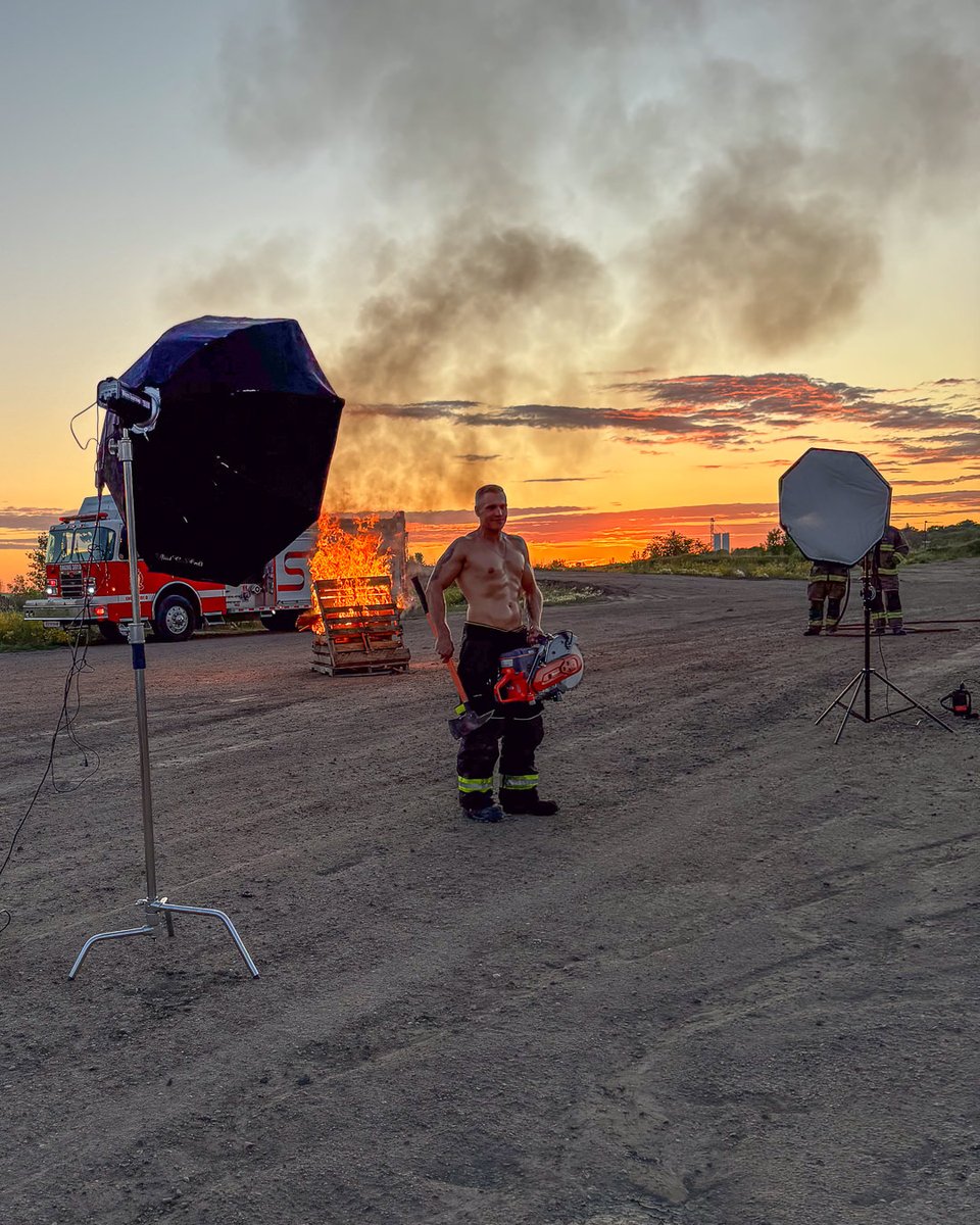 Fire Fighter Tanner is turning up the heat! Whether he’s checking his gear or flashing that signature rescue-ready grin, this hose-handling hero knows how to spark excitement. Grab the #Sask Fire Fighters Calendar at London Drugs, Save-on-Foods, or on our website. 🚒 #yxe #yqr