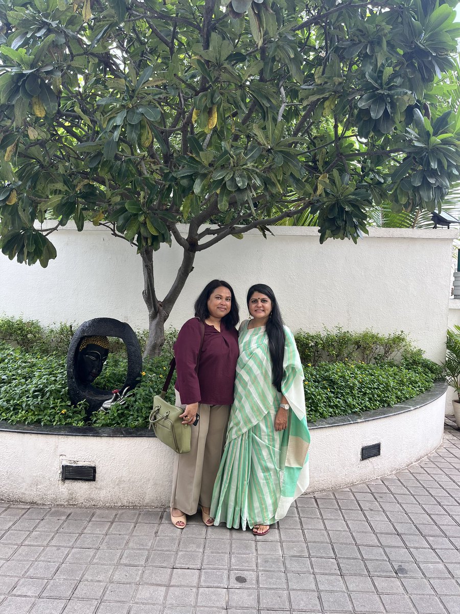JamwalNidhi's tweet image. Some ex-colleagues are like family. So happy to meet Snigdha Das, Chief Copy Editor, Down To Earth at #SJAIConference2025 being hosted at Ahmedabad University. Demystifying science journalism and science communication. 

#SJAI2025 #ScienceJournalism #ScienceStorytelling