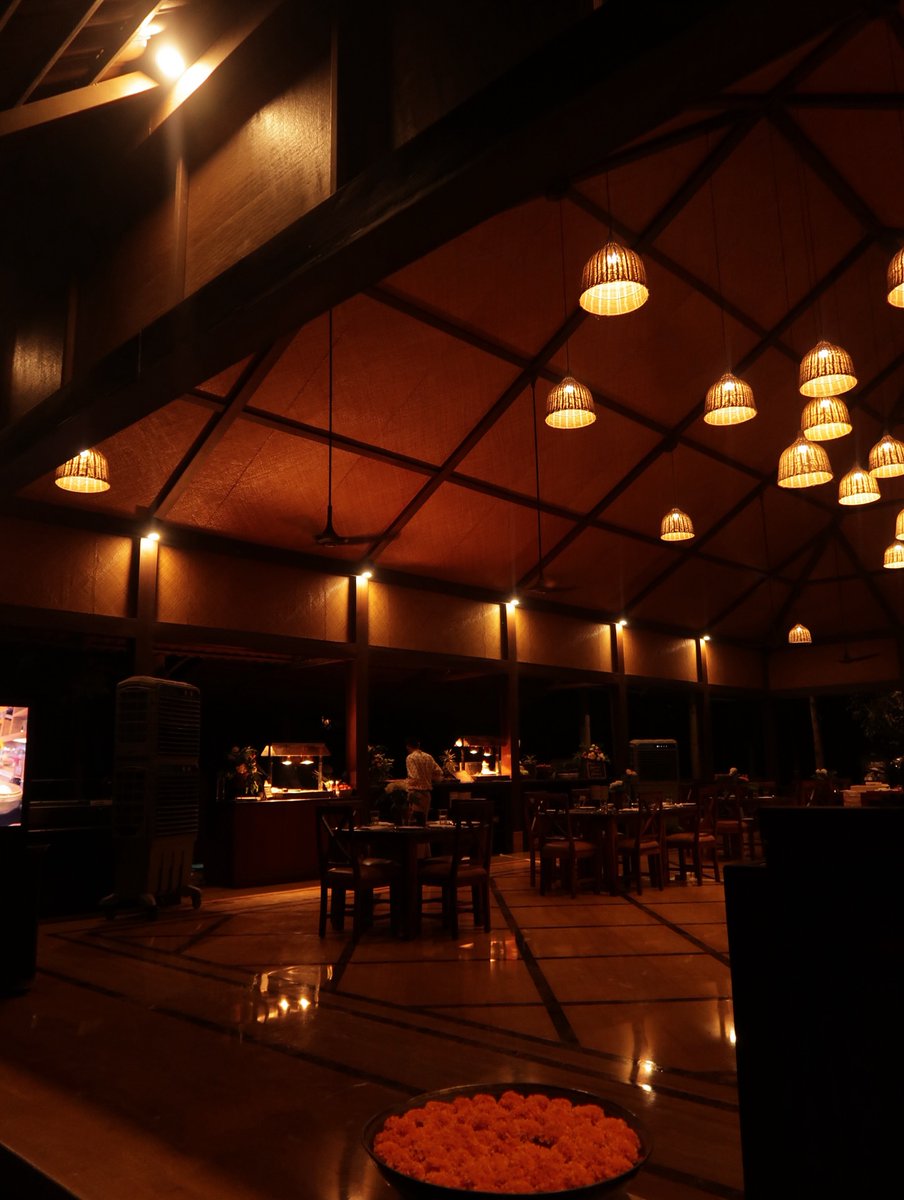 zkirkham's tweet image. Ending the weekend with a glass of happiness. 🍻#sundayvibes #sundaythoughts