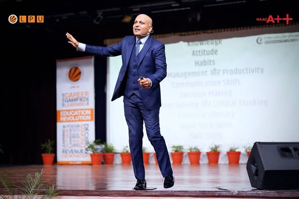 mygobindrai's tweet image. What an inspiring day at the #BeautifulLPUCampus! 🌟 Mr. Harshvardhan Jain’s powerful Youth Talk ignited passion, purpose, and self-belief among thousands of students. 💪🔥
Here’s to thinking big, dreaming bold, and walking the path toward greatness! ✨ #LPUProud #YouthTalk