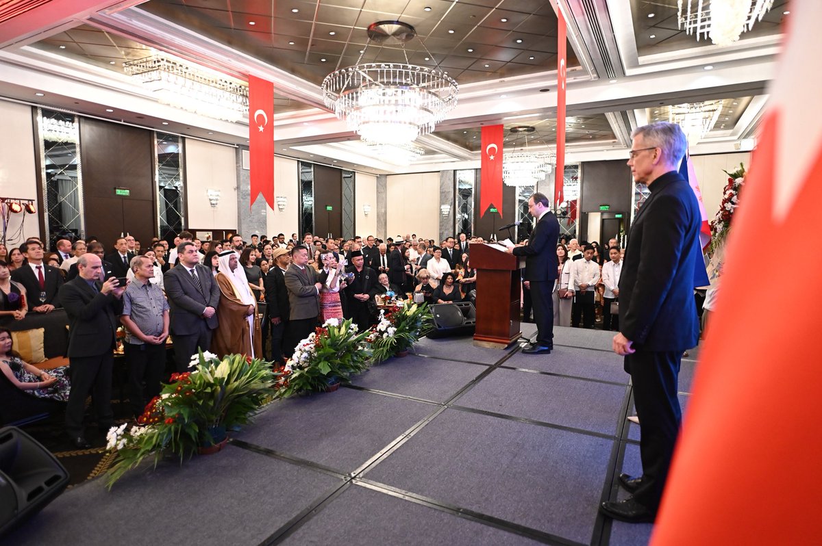 Cumhuriyet Bayramımızın coşkusunu resepsiyonumuzda paylaştık. Kıymetli Filipinler devlet makamları, kordiplomatik, şirketlerimiz ve vatandaşlarımıza katılımlarından dolayı şükranlarımızı sunarız.
#29Ekim