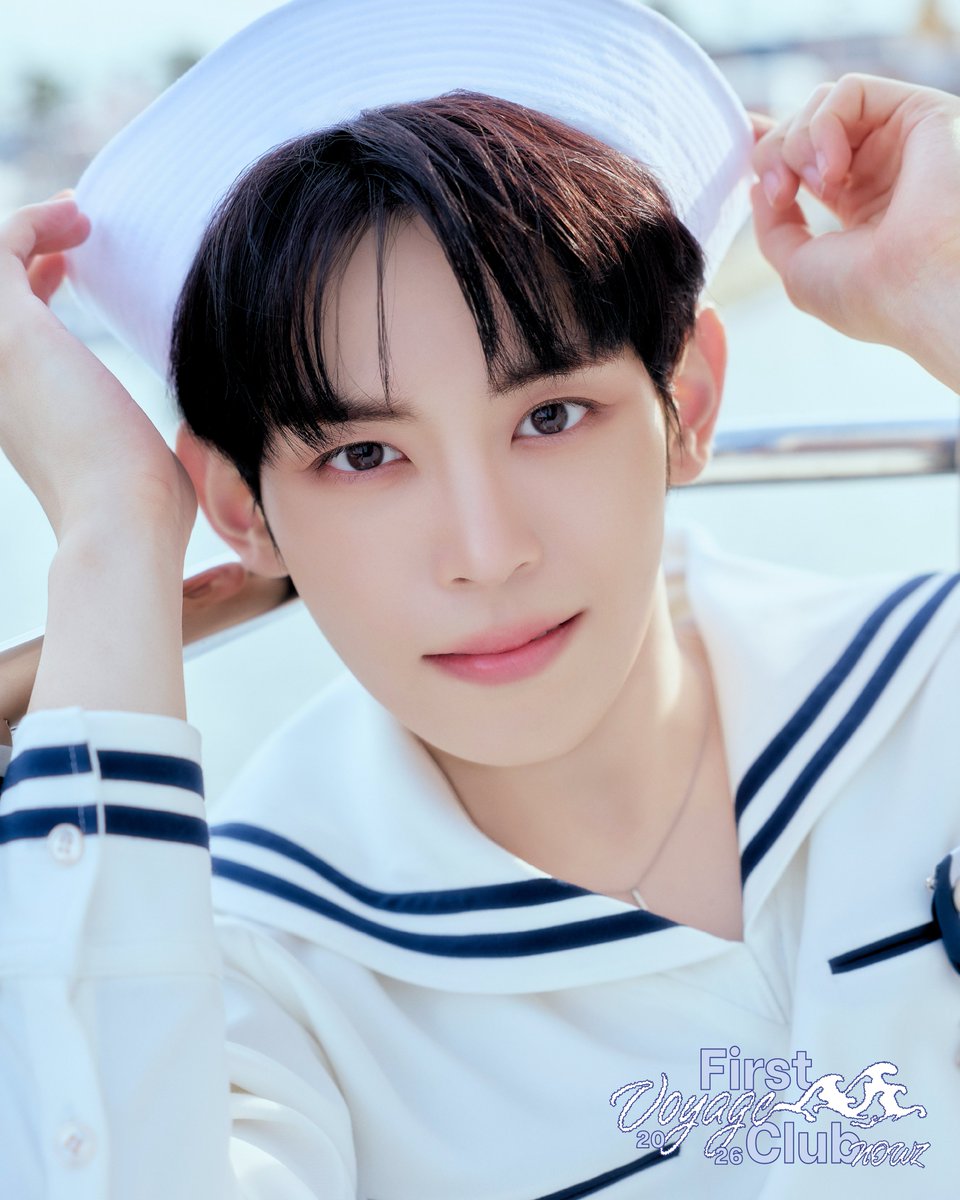 CUBE_NOWZ's tweet image. NOWZ (나우즈) 2026 SEASON&apos;S GREETINGS [First Voyage Club]

⛵ PREVIEW

🌊 PRE-ORDER 
2025. 11. 05. 12PM (KST) ~ 2025. 11. 11. 12PM (KST)
 
#NOWZ #나우즈 
#현빈 #HYEONBIN
#시즌그리팅 #SEASONSGREETINGS
#FirstVoyageClub