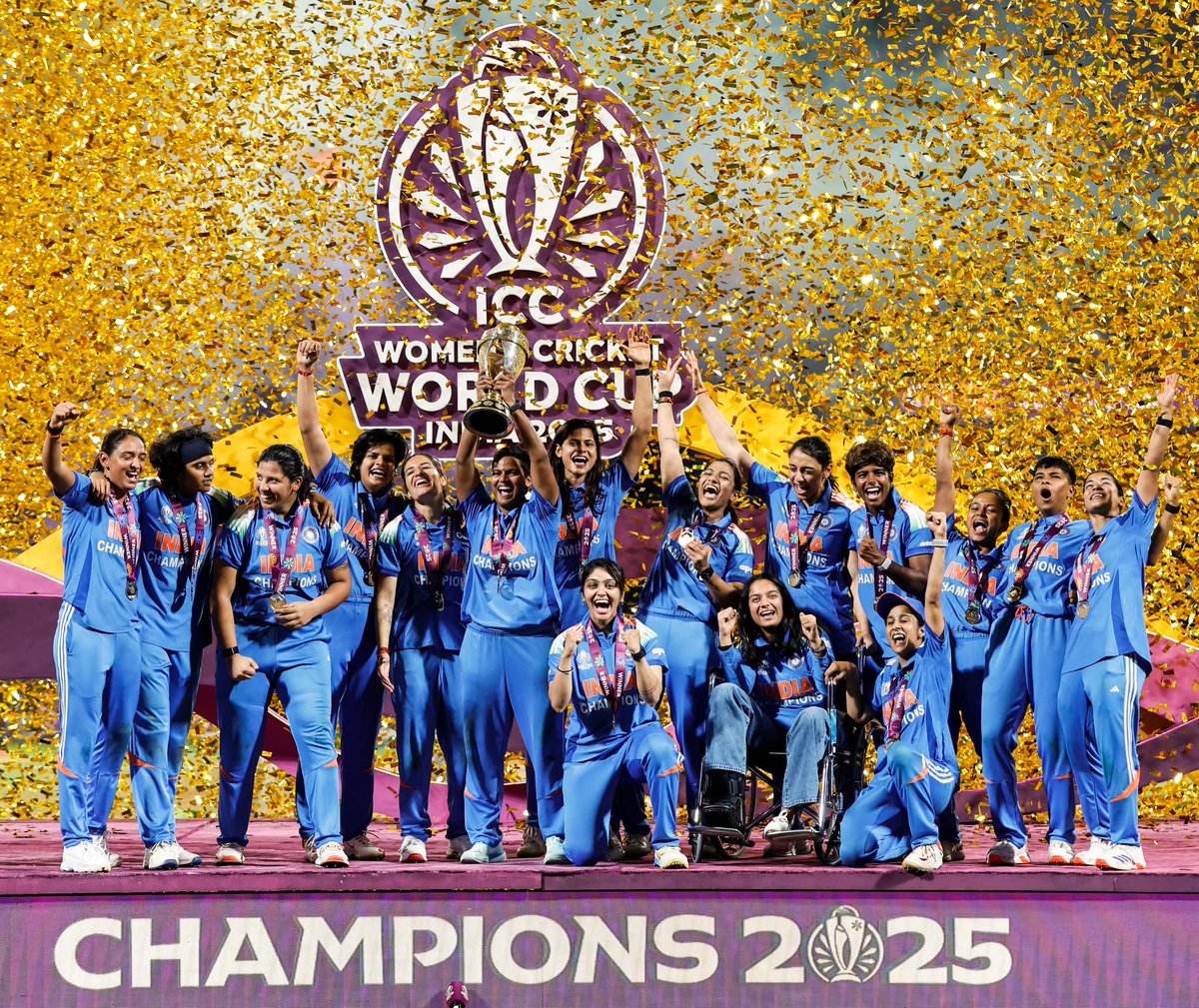 महिला वनडे क्रिकेट विश्व कप टीम 2025 की सभी बहनों को इतिहास में पहली बार भारत महिला वनडे विश्व कप जीतने पर बहुत बहुत बधाई। उम्मीद और विश्वास हैं कि आप आगे भी खेल जगत में बेहतरीन प्रदर्शन करते रहेंगे। ✌️✌️
#WomensWorldCup2025
<a href="/ImHarmanpreet/">Harmanpreet Kaur</a> <a href="/mandhana_smriti/">Smriti Mandhana</a> 
<a href="/BCCIWomen/">BCCI Women</a>