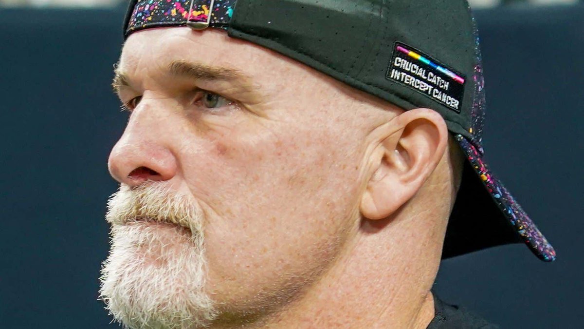 barstoolsports's tweet image. FIRE DAN QUINN AND THE ENTIRE COACHING STAFF RIGHT FUCKING NOW (via @BarstoolNate) barstoolsports.com/blog/3556480/f…