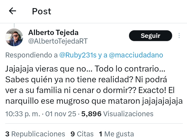 Vianeicita's tweet photo. Alberto Tejeda el morenista que se burló del asesinato del alcalde de Uruapan, es de la tribu de @DrCarlosLomeli , es de Jalisco y ha participado en programas con otros morenistas. Hay que investigar hasta que desayuna al perro para que no encuentre paz. https://t.co/AAIoI13mdA