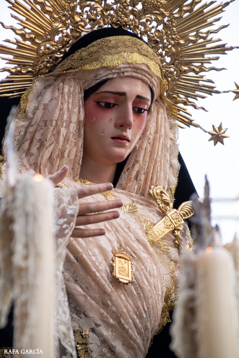 rafa_garcia_7's tweet image. La Virgen de los Dolores de Camas en su regreso del Cementerio.

@GranPoderCamas
