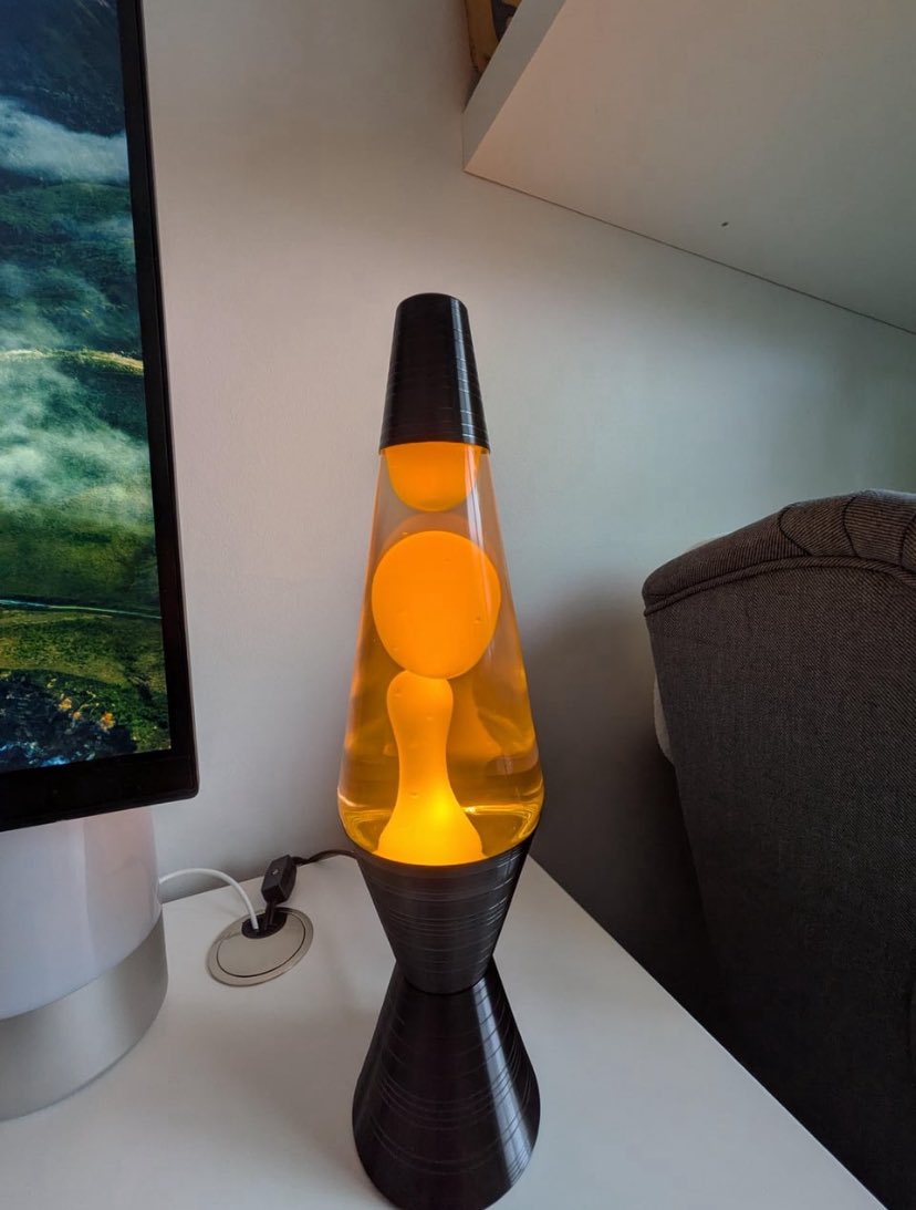HerbalInhale's tweet image. 🎃  #lavalamp #lavalamps