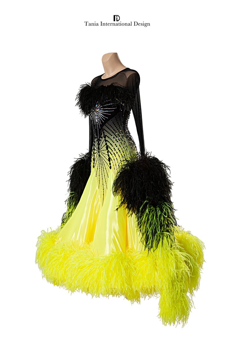 🖤💛 Black to Sassy Yellow 漆黒から情熱のイエローへ。 動くたび、光