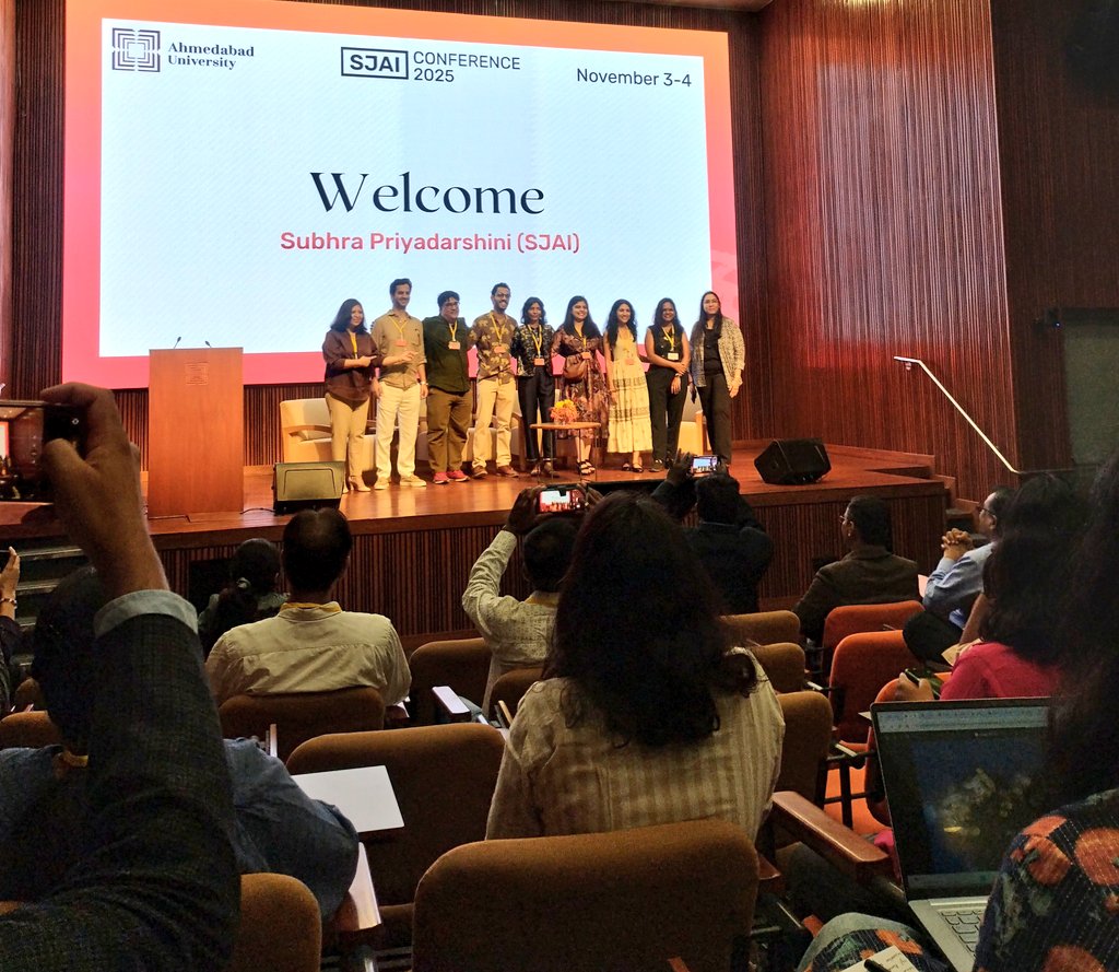 Lovely to see the team that made the #SJAI2025 conference possible. Science Journalism today has to operate in one of the most challenging times. Associations like <a href="/SciJournIndia/">SciJournIndia</a> are precious spaces for community, ideas, solutions and action to fight dis and misinformation 💪✨