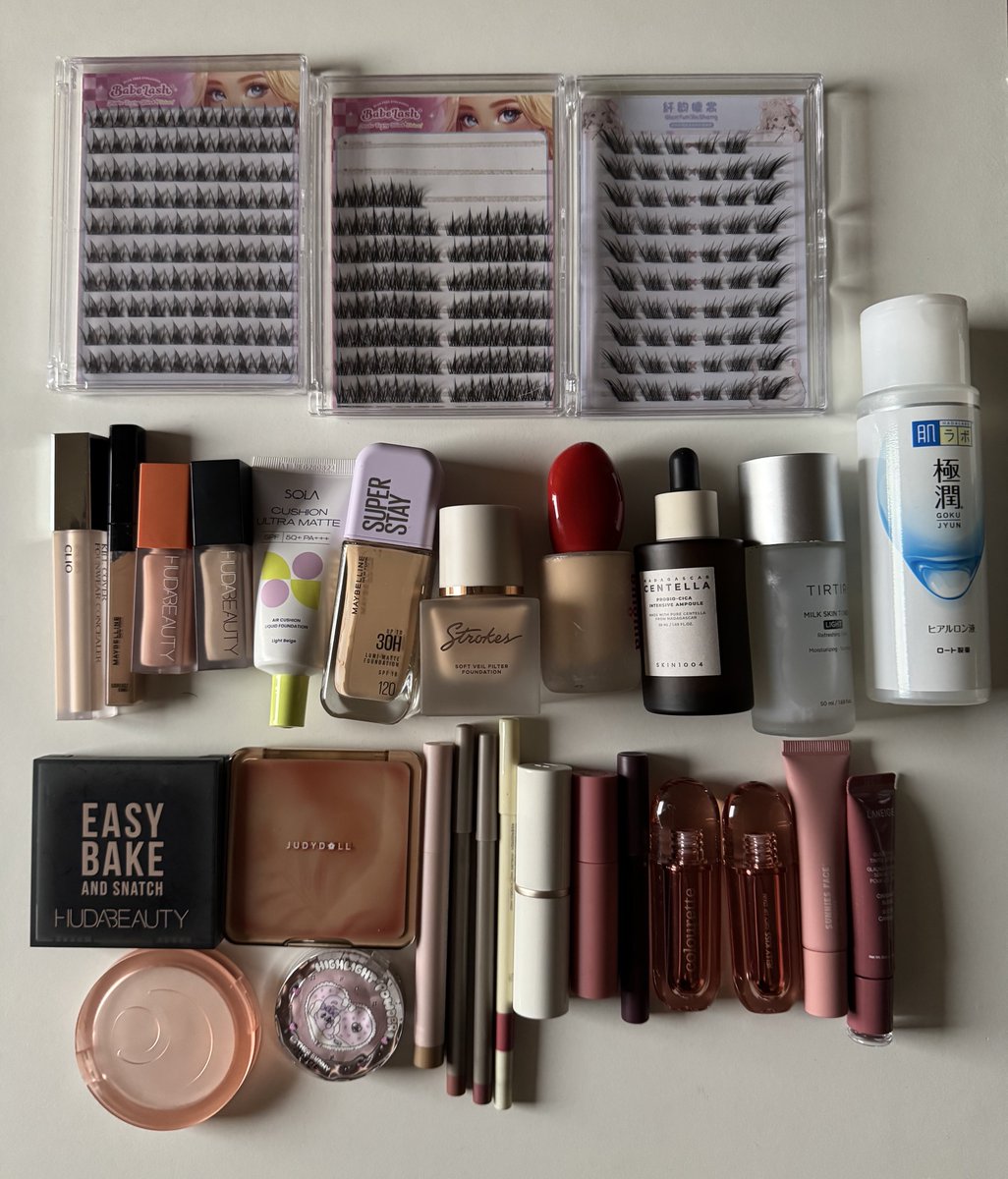 ishyungshi's tweet image. ic (:  make up declutter !! 

rt&amp;amp;like